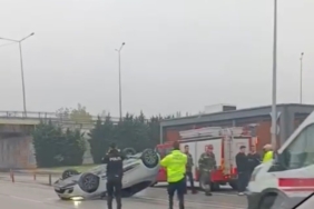 Makas atarken, kaza yapıp 250 metre savruldu, taksiye binip firar etti