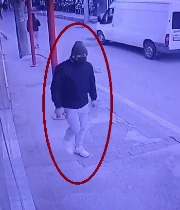 Maskeli sahte polis, terörle korkutup emeklileri dolandırdı...Gerçek polislere yakalandı