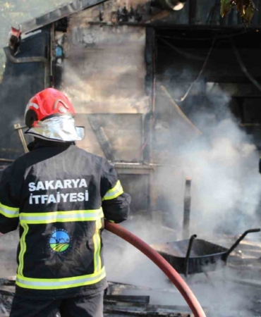 Mesire alanındaki mutfak alev alev yandı