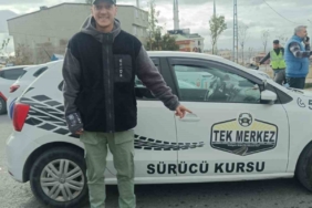 Mesut Özil, ehliyet sınavına girdi