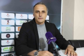 Mustafa Gürsel: "Golü bulana kadar hem taraftarda hem de oyuncularda bir gerginlik oluyor"