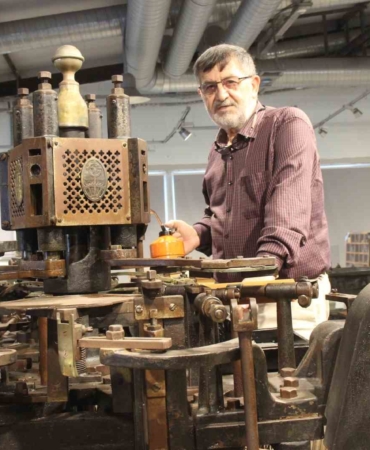 Müzenin en yaşlı üyesi: 140 yıllık zarf makinesi hala çalışıyor