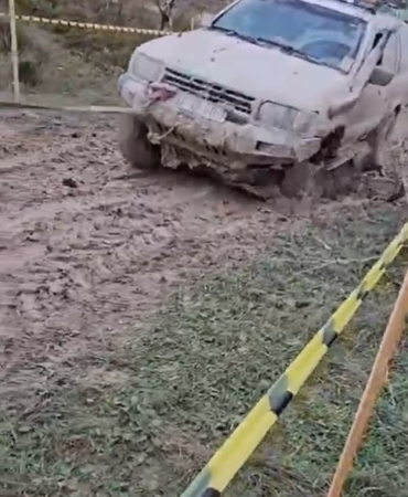 Offroad parkurunda ilginç anlar
