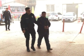 Öfkeli koca eşini çekiçle ağır yaraladı