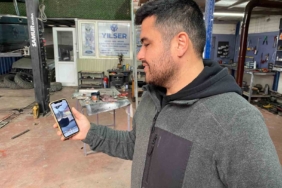 Otomobil dakikalarca geri geri gitti: O anlar kamerada