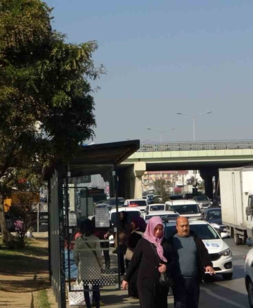 Pendik’te yol kenarında başından vurulmuş erkek cesedi bulundu