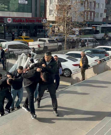 Polis kılığına giren çete 25 milyon lira dolandırıcılık yaptı