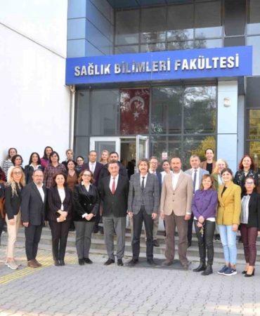 Sağlık Bilimleri Fakültesi’nin yeni dekanı Prof. Dr. Akansel oldu