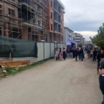 Sakarya’da inşaat iskelesinden düşen işçi ağır yaralandı