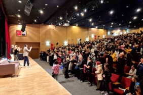 Sancaktepe Belediyesi, çocukları ve yetişkinleri tiyatroyla buluşturmaya devam ediyor