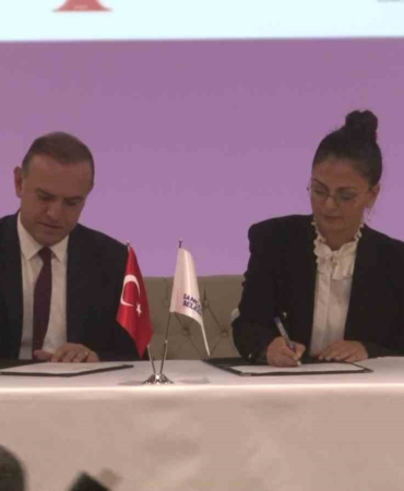 Sancaktepe’de, Avrupa Yerel Yaşamda Kadın Erkek Eşitliği Şartı imza töreni düzenlendi
