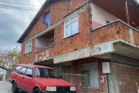 Sosyal yardımlarla geçinen karısını cezaevinden izinli çıkıp öldürdü