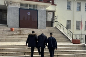 ‘Taksirle Öldürme’ suçundan aranan şahıs kıskıvrak yakalandı