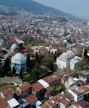Tarihi cami ve türbelerden güvenlikçilerin çekilmesine AK Parti İl Başkanı Gürkan’dan tepki