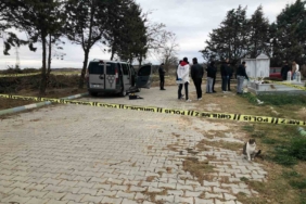 Tekirdağ’da iki kuzen mezarlıkta park halindeki araçta ölü bulundu