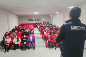 Tekirdağ’da öğrencilere siber güvenlik eğitimi: Bilinçli internet kullanımı vurgusu