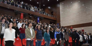 Tekirdağ’da üniversitelilere kadına yönelik şiddetle mücadele eğitimi verildi