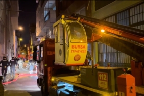 Tekstil malzemesi üreten 3 katlı iş yerinde yangın