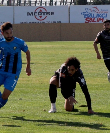 TFF 2. Lig: Karacabey Belediyespor: 1 - Karaman FK: 1