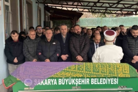 Tırın altında kalan kadın, son yolculuğuna uğurlandı