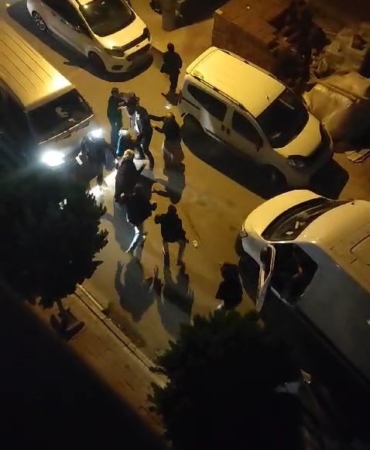 Trafikte yol verme tartışması meydan kavgasına döndü: 5 kişi silahla yaralandı