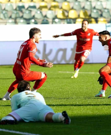 Trendyol 1. Lig: Esenler Erokspor: 2 - Çorum FK: 2