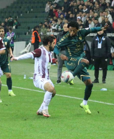 Trendyol 1. Lig: Kocaelispor: 2 - Bandırmaspor: 2