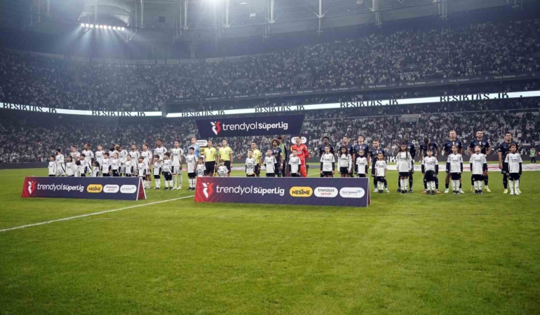 Trendyol Süper Lig: Beşiktaş: 0 - Kasımpaşa: 0 (Maç devam ediyor)