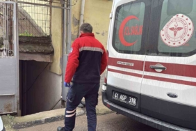 Yakınlarının haber alamadığı adam yalnız yaşadığı evinde ölü bulundu