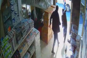 Yalova’da el freni çekilmeyen park halindeki panelvan kara yoluna indi, yürekler ağza geldi