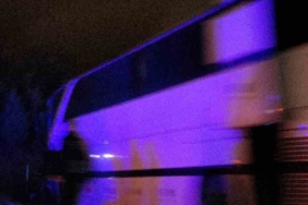 Yalova’da işçi servisi bariyerlere çarptı: 11 yaralı