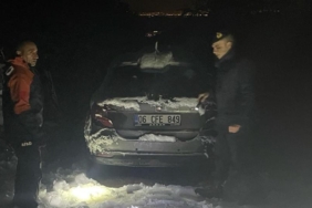 Yalova’da karda mahsur kalan 4 kişi kurtarıldı