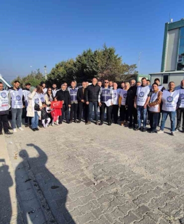 Yelkenci Tekstil işçileri hak mücadelesi için bir arada