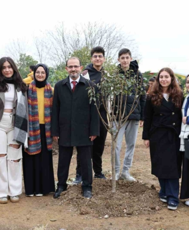 YTÜ, Milli Ağaçlandırma Günü’nde 113 ağacı toprakla buluşturdu