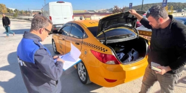 Zabıtalardan ticari taksicilere sıkı denetim