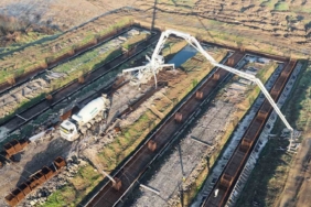 3 kişi ile çıktıkları yolda dünyaya oyuncu koltukları satıyorlar