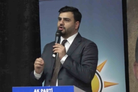 AK Parti Gençlik Kolları Genel Başkanı İnan: "Sen git kendi partinde sana genel başkanlık koltuğunu dar edenlerle uğraş"