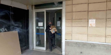 AVM’de kuryelere asansör yasağı iddiası