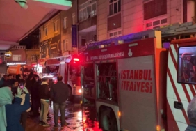 Bağcılar’da çatı katında yangın paniği: Mutfak tüpü patladı