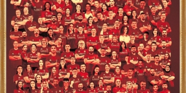 Bakan Bak: "Daha gidecek yolumuz, sevinçle sarılacak nice günlerimiz var"