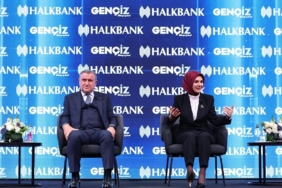 Bakan Göktaş, “Yıllarca okul sonrası kasiyerlik yaptım, Avrupa’nın ilk başörtülü milletvekili oldum”