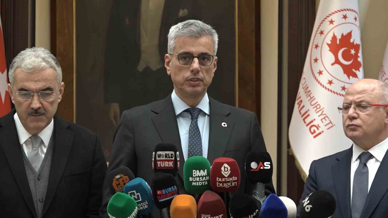 Bakan Memişoğlu: "Adliyedeki silahlı saldırıda 2 kişi hayatını kaybetti, 2 jandarmamız ağır yaralandı"