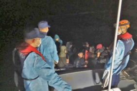 Balıkesir açıklarında 9 düzensiz göçmen yakalandı