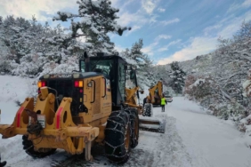 Balıkesir’de Büyükşehir’den kar mesaisi