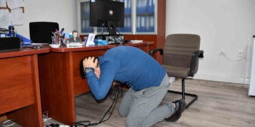 Balıkesir’de "Deprem Anı, Çök-Kapan-Tutun ve Tahliye Tatbikatı" gerçekleştirildi