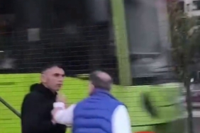 Baltalı yol kavgası kamerada