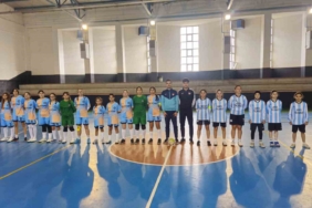 Bandırma’da Ortaokullar arası yıldız futsal heyecanı devam ediyor