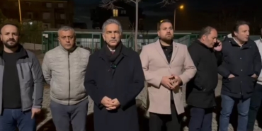 Barınakta aç kalan köpekler, başka bir köpeği canlı canlı yedi