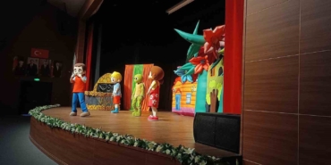 Başiskele’de çocuklar Niloya ile eğlendi