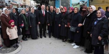 Başkan Bıyık, umre yolcularını uğurladı